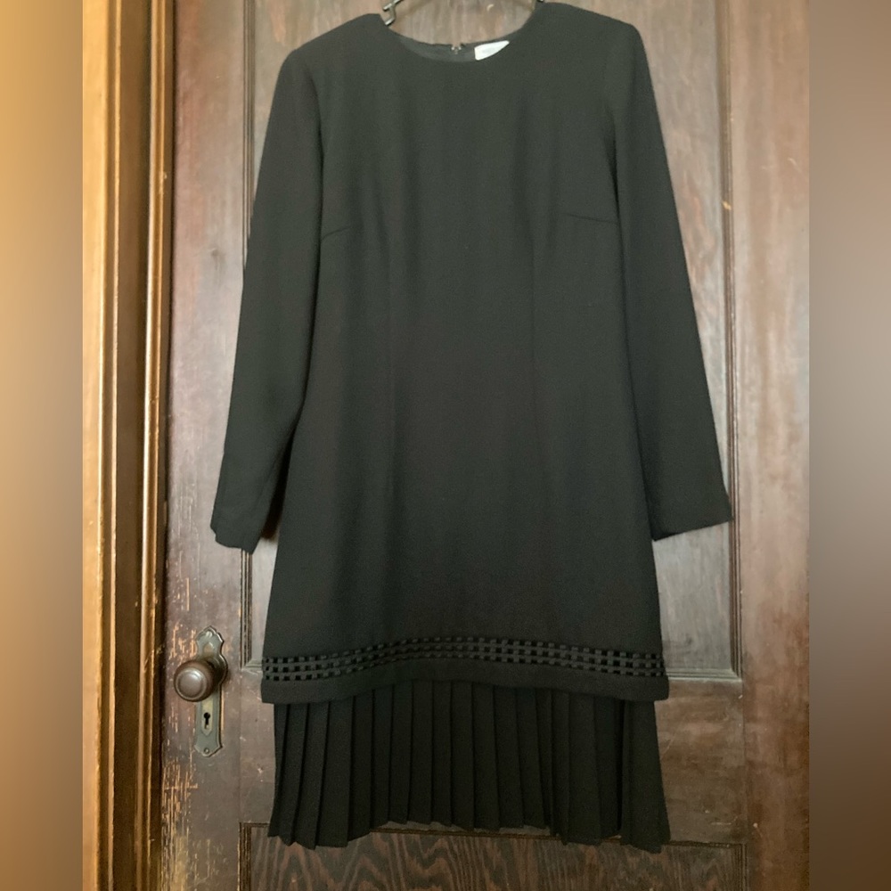 NWOT Maggy London Two-Tiered Black Dress, size 4